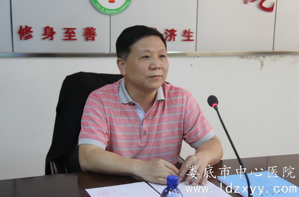 我院举行硕士研究生论文答辩会