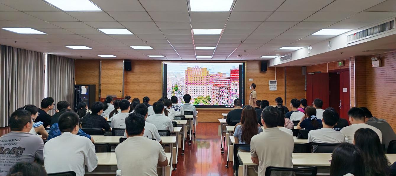 我院住培新生集中观看纪录片 感悟医者使命担当