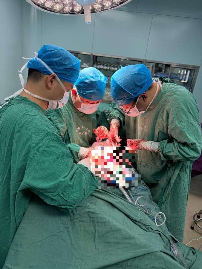 【国家区域医疗中心建设】多学科协作3小时“零缺血”保肾